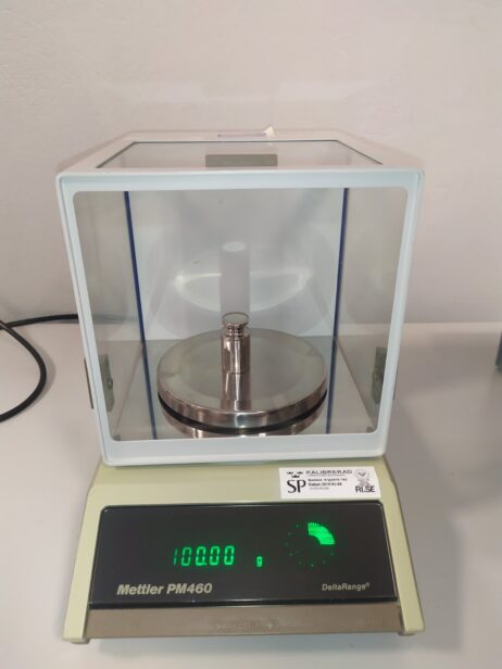 Mettler Toledo PM460 Analytical Balance, Refurbished - Image 2