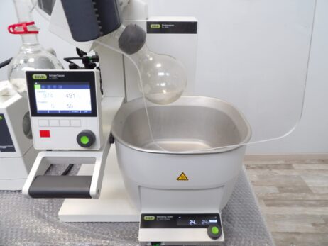 Buchi Rotavapor® R-300 with Vacuum Pump V-700, Refurbished - Image 5