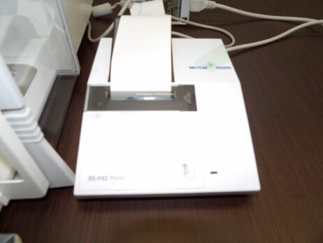 Mettler Toledo AX205 Delta Range with RS-P42 Printer, Refurbished - Image 9